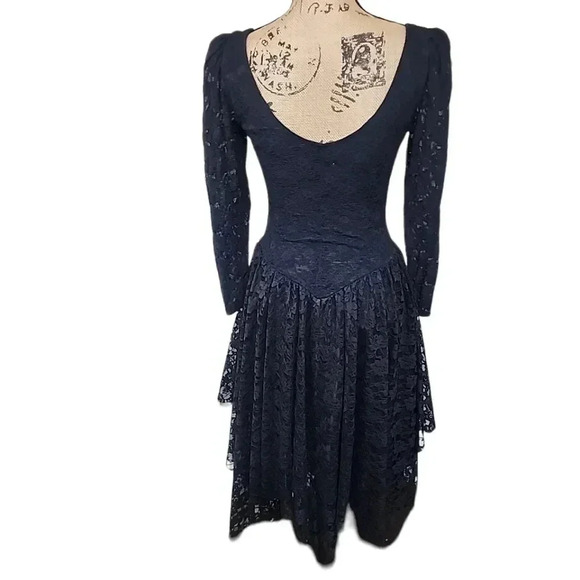 SCARLETT's Vintage 80s Lace Gothic Witchy Grunge Dress - Picture 6 of 13